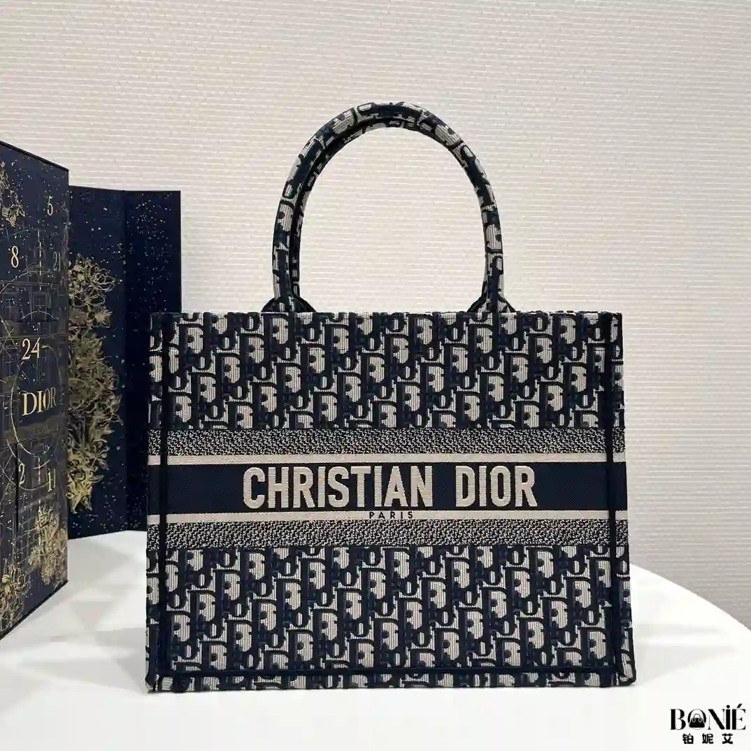 Untitled design - 1 3015 - DIOR 中号Tote系列 - Image 1
