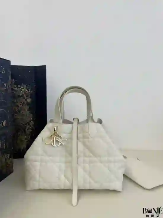 3080 (白色) - DIOR Toujours