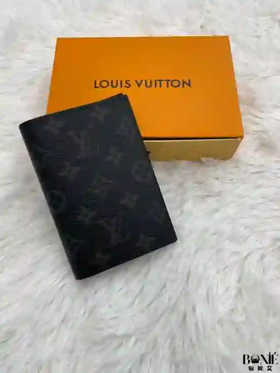 M64501 - Louis Vuiiton 护照套