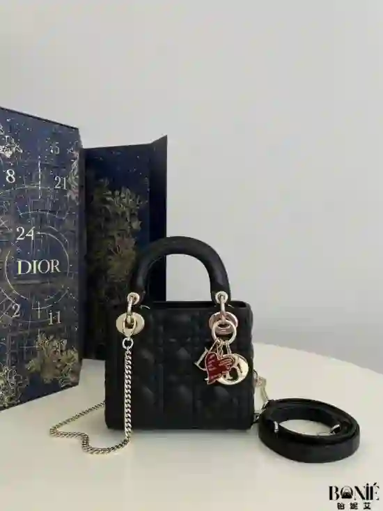 0113 (黑色) - DIOR Lady 七夕限定系列