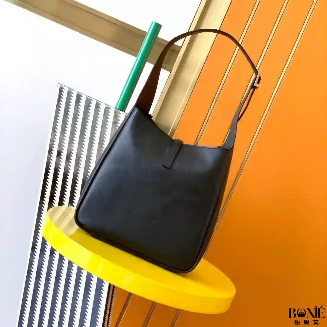 Untitled design - 4 713938 全新升级版 ▪️ROSE▪️ 秋冬新款,韩国明星同款Hobo - Image 3