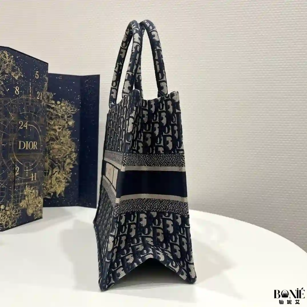 Untitled design - 5 3015 - DIOR 中号Tote系列 - Image 3