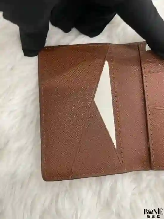 M63144 (老花) - Louis Vuiiton 卡夹 - Image 4