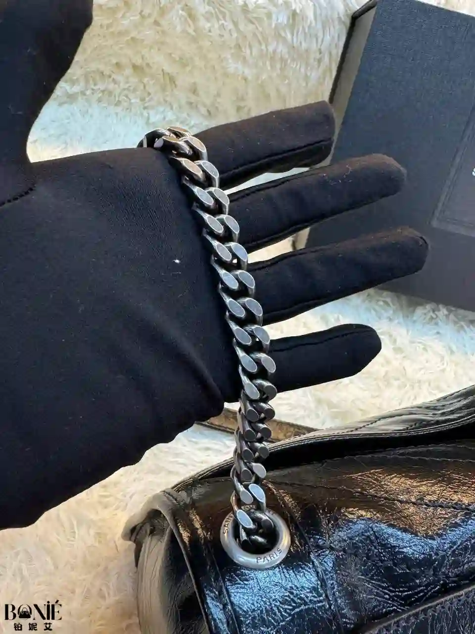 Untitled design - 6 633158 - YSL - Image 2