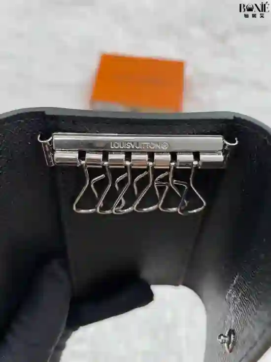 M62630 (黑格) - Louis Vuiiton 6钥匙包(6 Key Holder) - Image 3