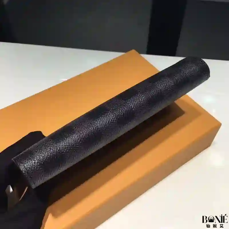 Untitled design - 6 N62665 (黑格) - LOUIS VUITTON皮夹 - Image 8