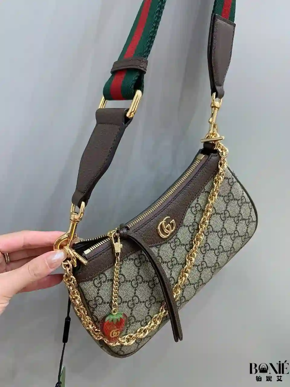 Untitled design - 7 735132 - Gucc1 Ophidia草莓链条包 - Image 9