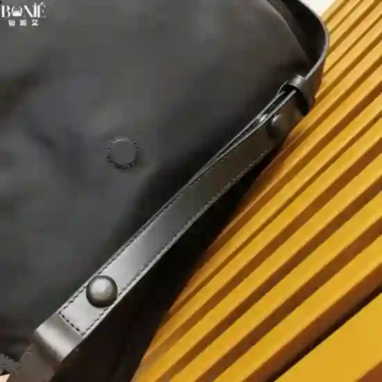 1BD255 - Prada 中号邮差包 - Image 7