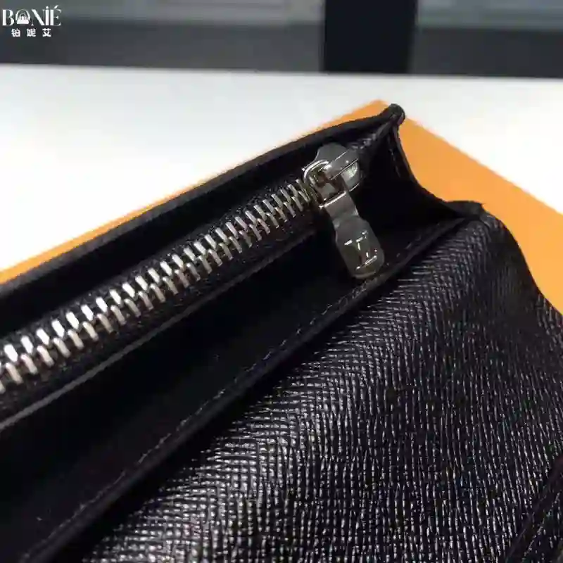 Untitled design - 8 N62665 (黑格) - LOUIS VUITTON皮夹 - Image 3