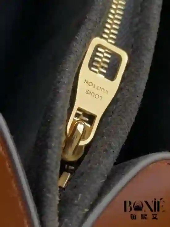 M45958  - 中号手袋 - Dauphine - Image 4