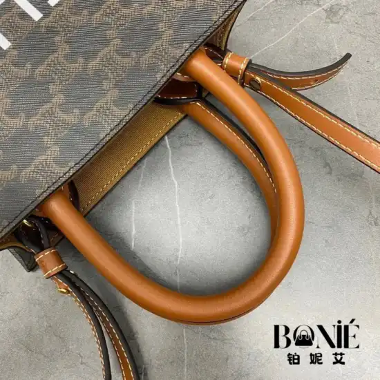 194372 - CELINE Cabas Triomphe MiNi 手袋 - Image 5