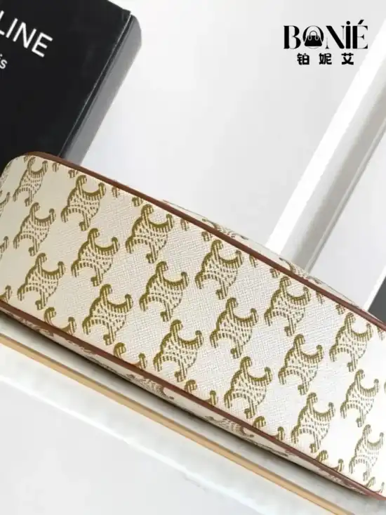 114492BZJ.04LU - CELINE Triomphe Canvas Bag - Image 4