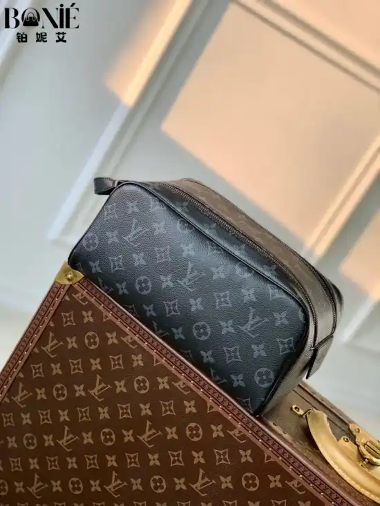 M46354 - Louis Vuiiton Doop Kit 盥洗袋