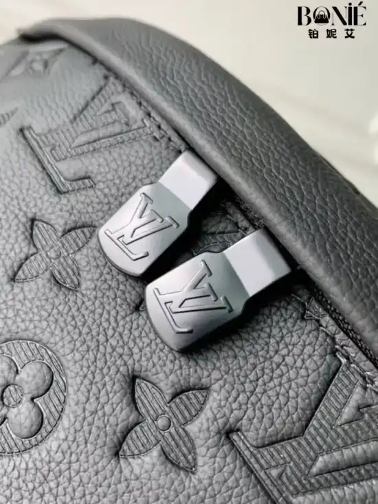 M46036 - Louis Vuiiton Discovery 腰包 - Image 7