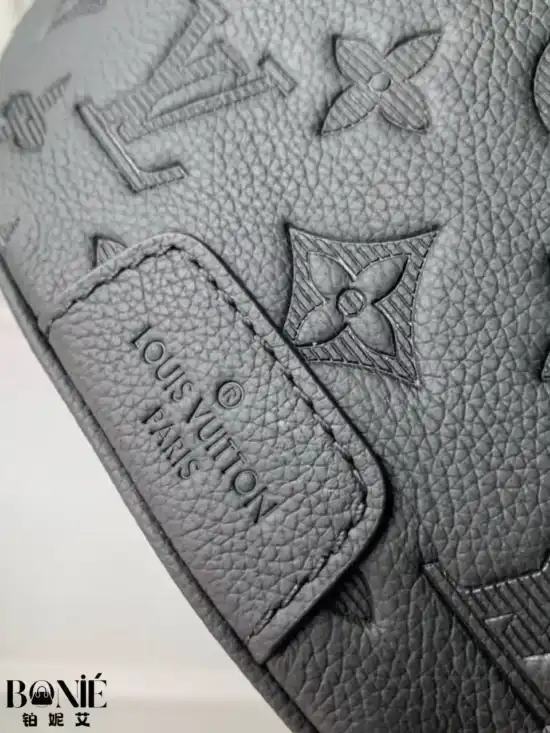 M46036 - Louis Vuiiton Discovery 腰包 - Image 6