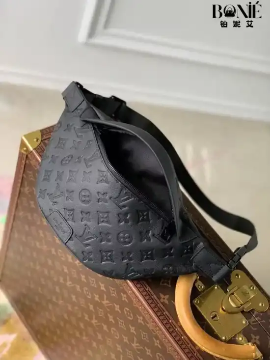 M46036 - Louis Vuiiton Discovery 腰包 - Image 4