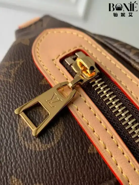 M46784 - Louis Vuiiton 老花 Bumbag 腰包 - Image 4