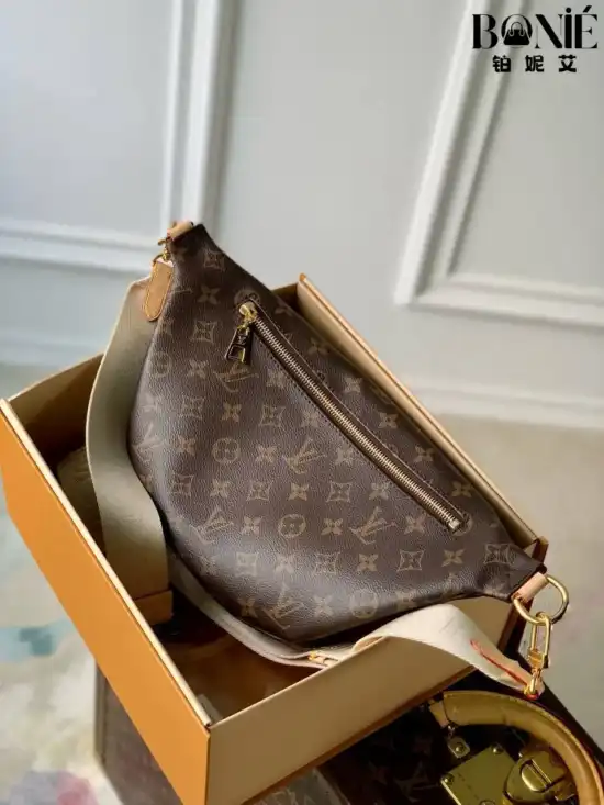 M46784 - Louis Vuiiton 老花 Bumbag 腰包 - Image 2