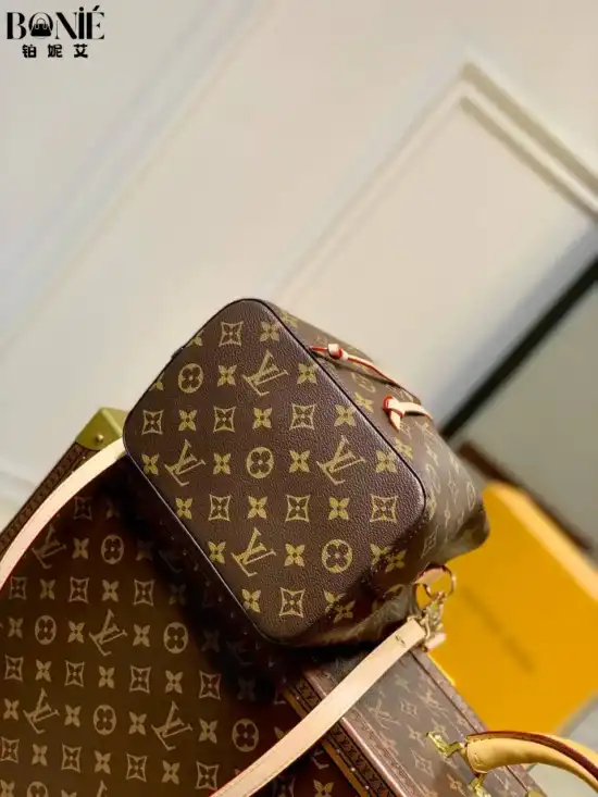 M46581 - Neonoe BB 水桶包 - Image 5