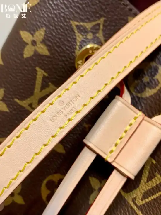 M46581 - Neonoe BB 水桶包 - Image 9