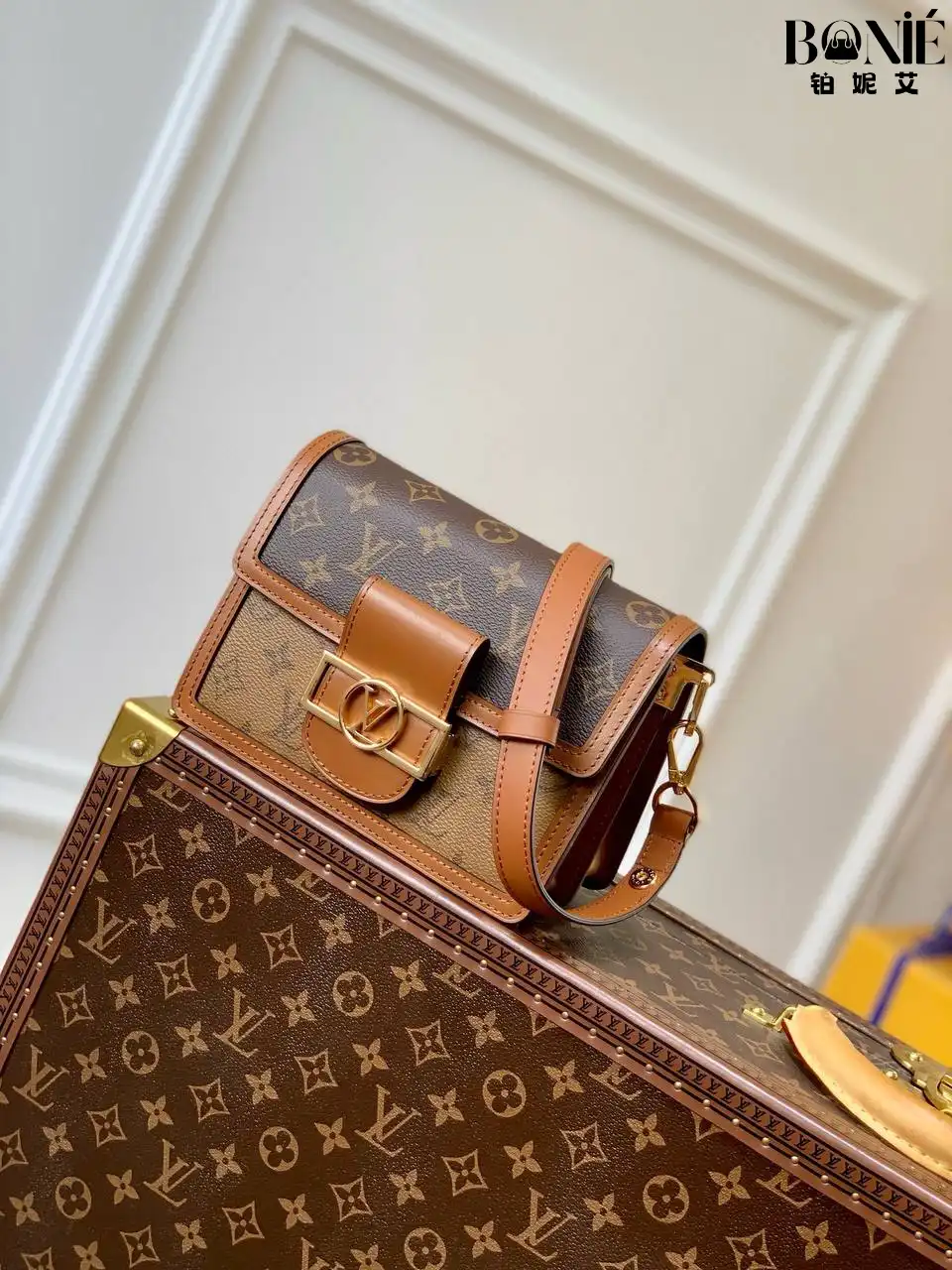 图片_20251204173051_486_46 M45959 - Mini Dauphine 小号手袋 - Image 1