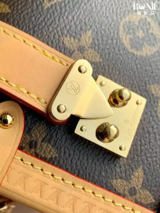 M46358 老花 (黄皮）Side trunk pm 手袋 - Image 6