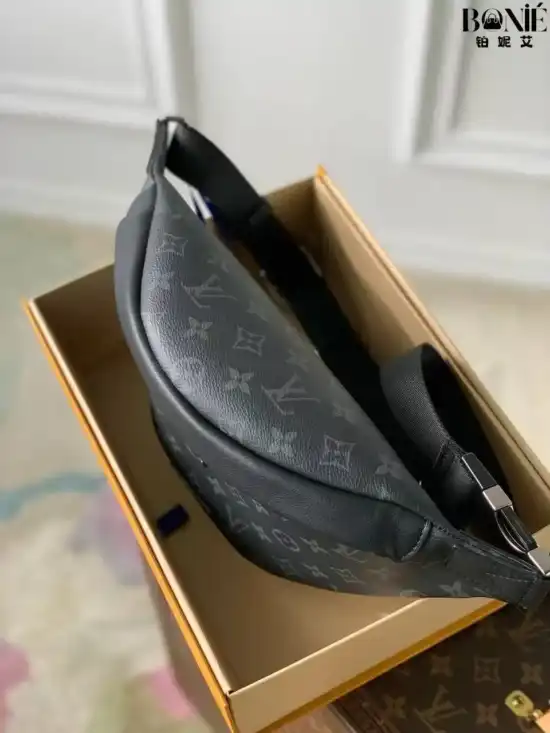 M46035 - Louis Vuiiton Discovery 腰包 - Image 3