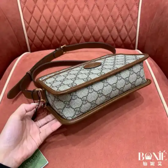 658572 - 𝖦𝗎𝖼𝖼1 情侣款相机包 - Image 6