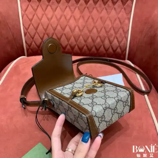 625615 - 𝖦𝗎𝖼𝖼1 马衔扣情侣包 - Image 9